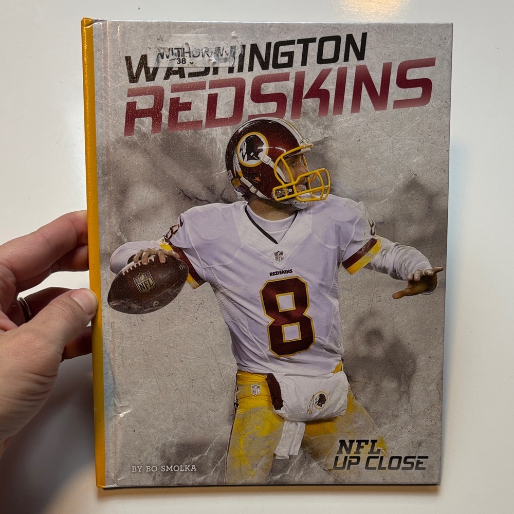 Washington Redskins hardcover NFL‎ Up Close by Bo Smolka